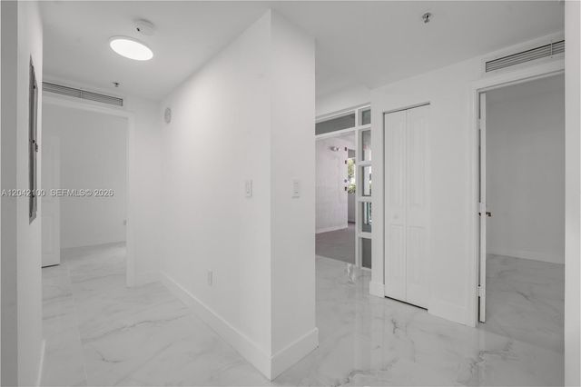 7914 Harbor Island Dr 106, North Bay Village, FL 33141