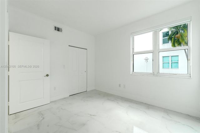 7914 Harbor Island Dr 106, North Bay Village, FL 33141