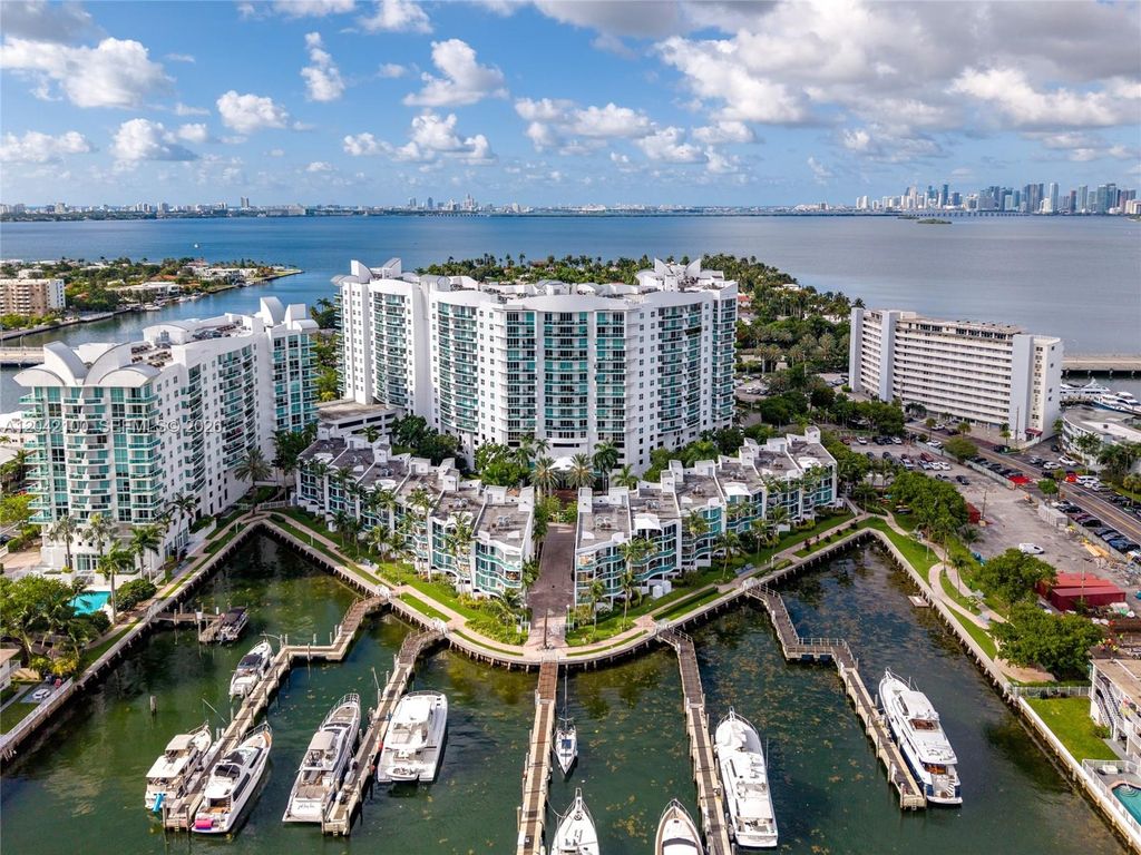7914 Harbor Island Dr 106, North Bay Village, FL 33141