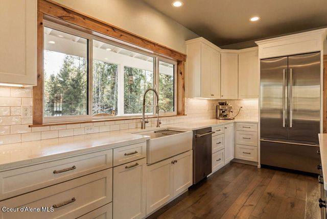 354 Buena Vista Rd, Bonners Ferry, ID 83805