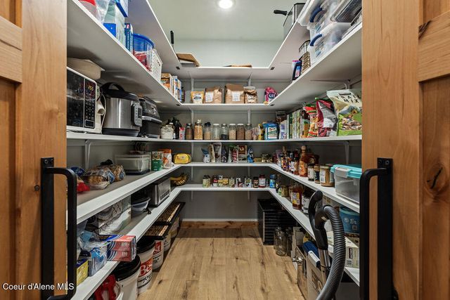 354 Buena Vista Rd, Bonners Ferry, ID 83805