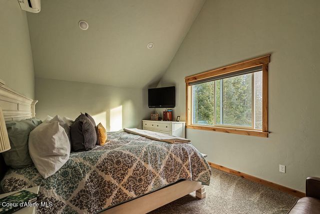 354 Buena Vista Rd, Bonners Ferry, ID 83805