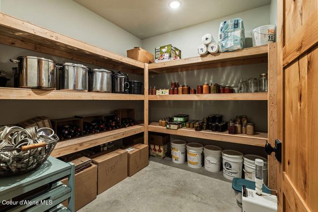 354 Buena Vista Rd, Bonners Ferry, ID 83805