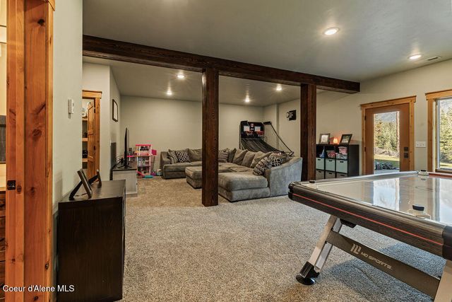 354 Buena Vista Rd, Bonners Ferry, ID 83805