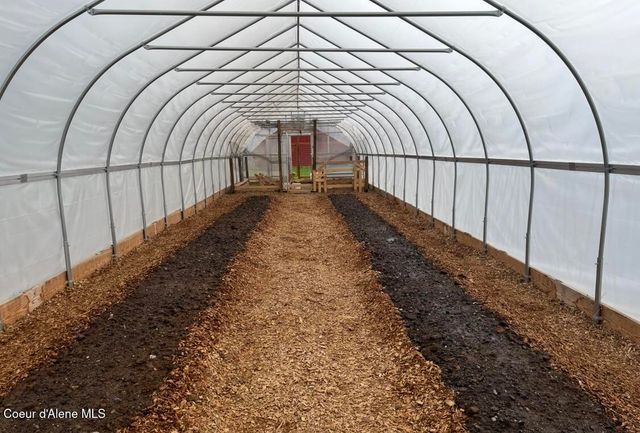 354 Buena Vista Rd, Bonners Ferry, ID 83805