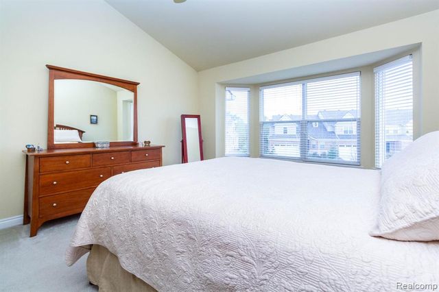 4370 Bennett Park Circle, Troy, MI 48085