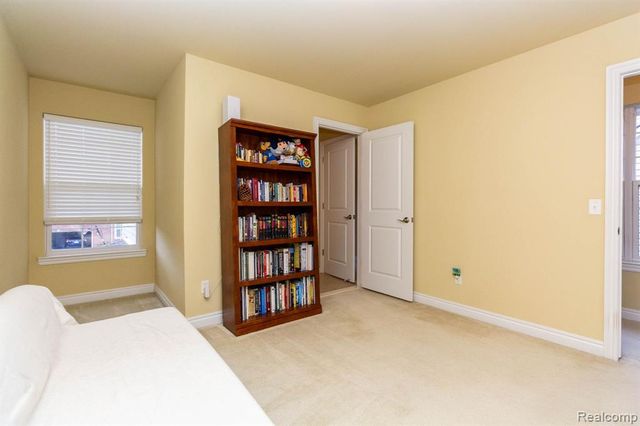 4370 Bennett Park Circle, Troy, MI 48085