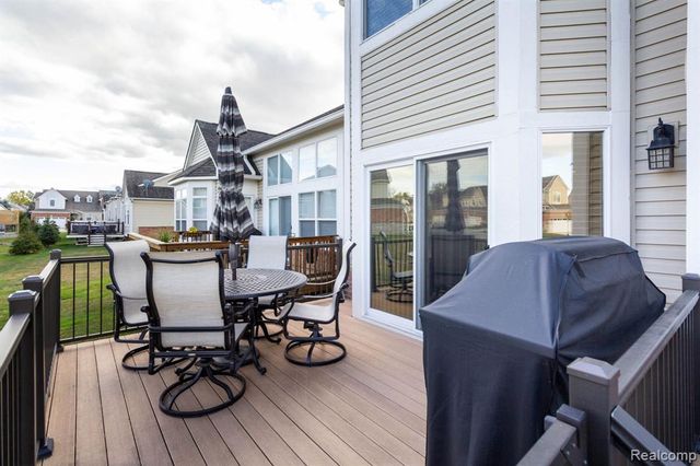 4370 Bennett Park Circle, Troy, MI 48085