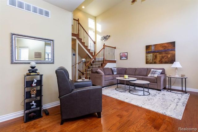 4370 Bennett Park Circle, Troy, MI 48085