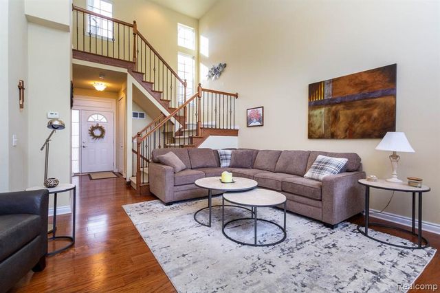 4370 Bennett Park Circle, Troy, MI 48085