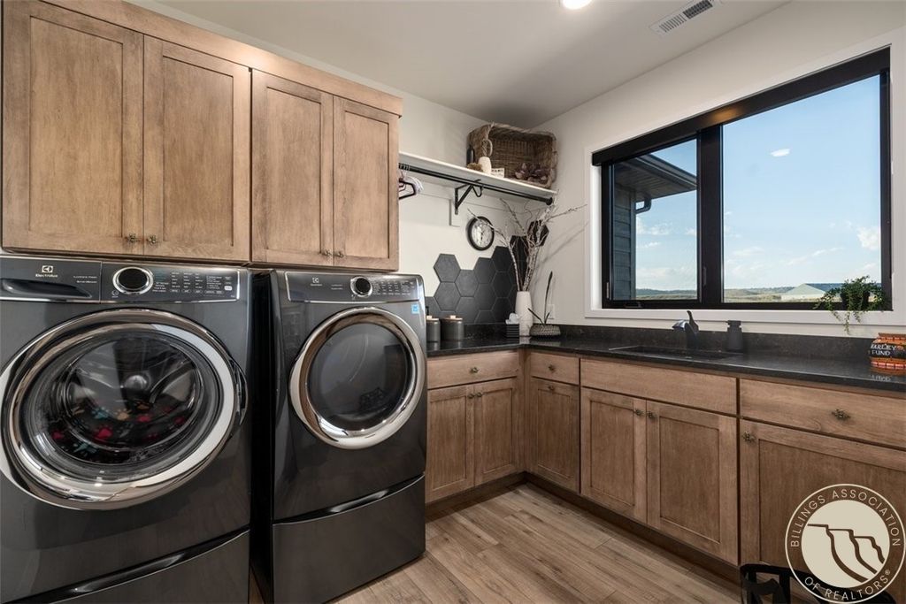 329 S Homewood Park Drive, Billings, MT 59106 photo 15