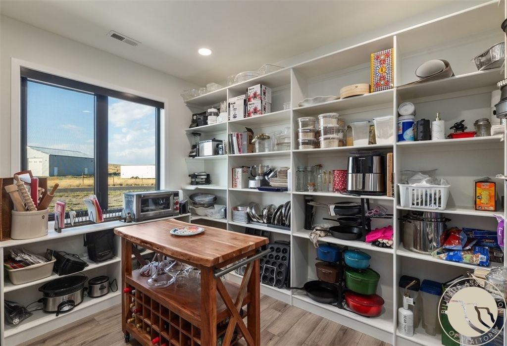 329 S Homewood Park Drive, Billings, MT 59106 photo 16