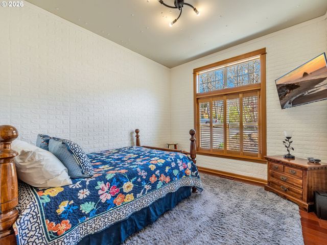 2270 SKYLINE Dr, Seaside, OR 97138
