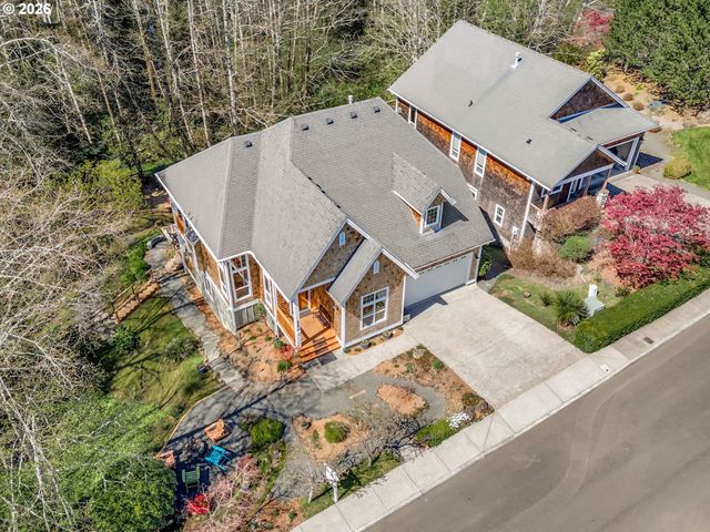 2270 SKYLINE Dr, Seaside, OR 97138