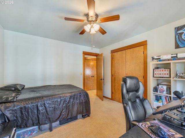 2270 SKYLINE Dr, Seaside, OR 97138