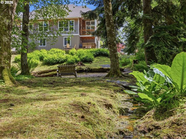 2270 SKYLINE Dr, Seaside, OR 97138