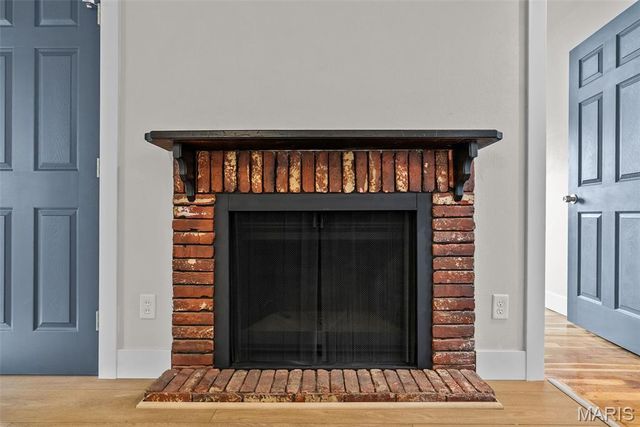 2668 Midland Ridge Drive, St Louis, MO 63114