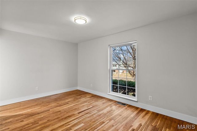 2668 Midland Ridge Drive, St Louis, MO 63114