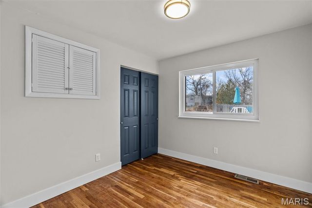 2668 Midland Ridge Drive, St Louis, MO 63114