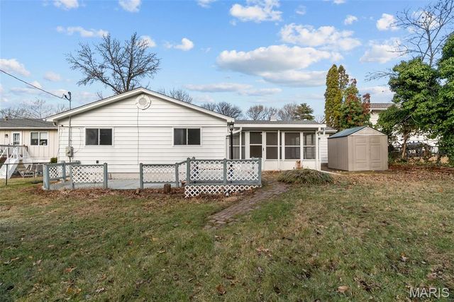 2668 Midland Ridge Drive, St Louis, MO 63114