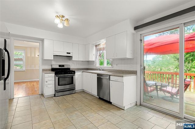 29 Devonshire Terrace, West Orange, NJ 07052