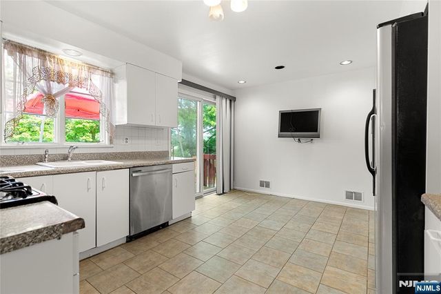 29 Devonshire Terrace, West Orange, NJ 07052
