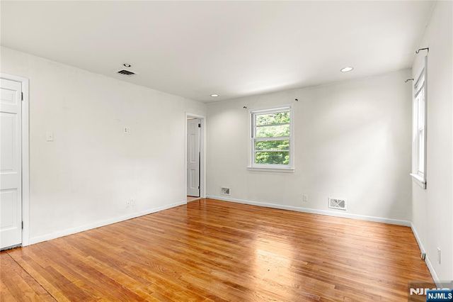 29 Devonshire Terrace, West Orange, NJ 07052