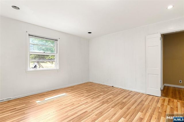 29 Devonshire Terrace, West Orange, NJ 07052