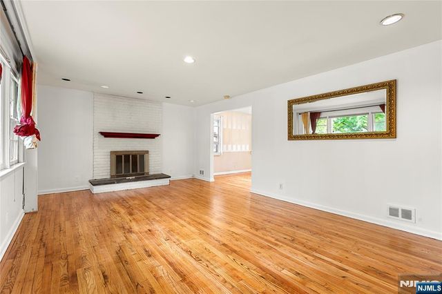 29 Devonshire Terrace, West Orange, NJ 07052