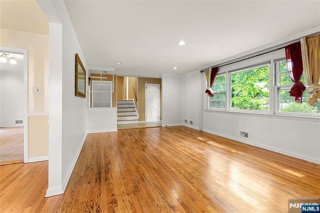 29 Devonshire Terrace, West Orange, NJ 07052