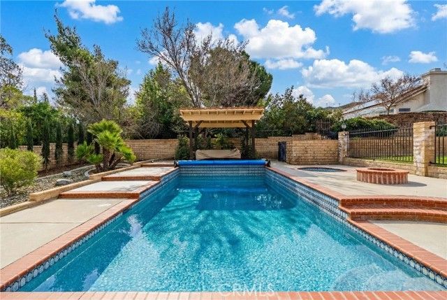 41164 Carmel, Palmdale, CA 93551