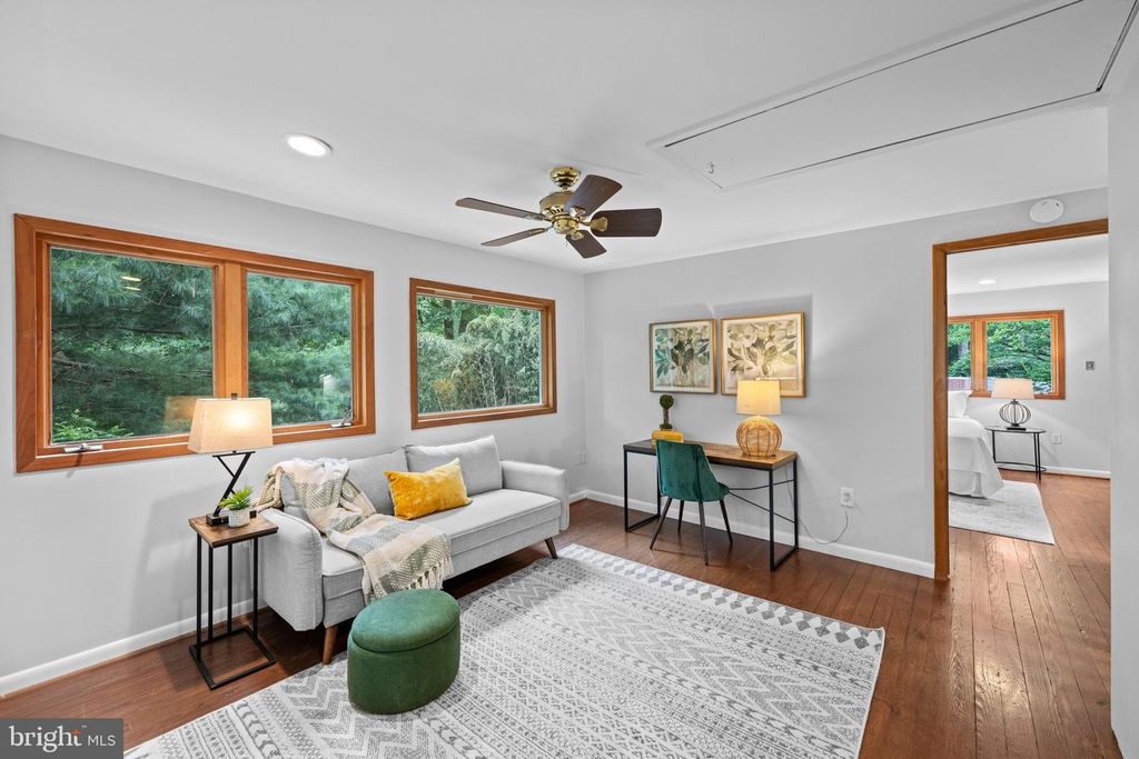 Image 15 of property listing at 3900 DECATUR AVE, Kensington, MD 20895