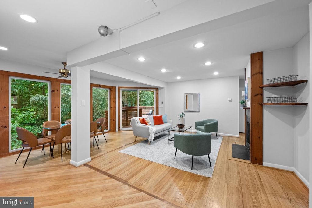 Image 4 of property listing at 3900 DECATUR AVE, Kensington, MD 20895