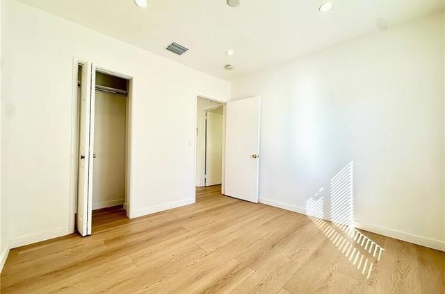 4644 Lowell, La Crescenta, CA 91214