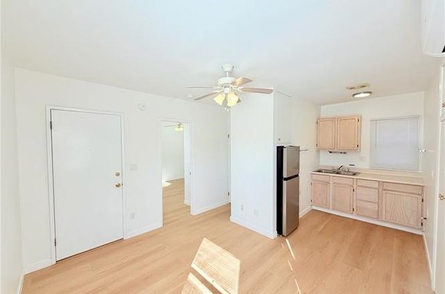 4644 Lowell, La Crescenta, CA 91214