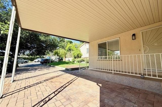 4644 Lowell, La Crescenta, CA 91214