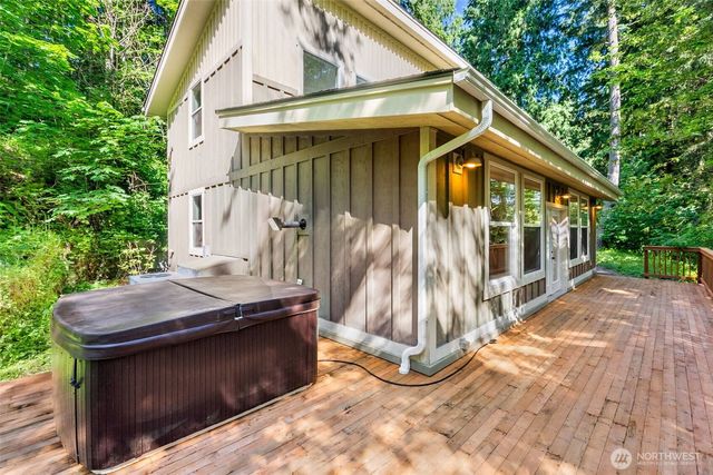 17818 SE Overlake Court, Yelm, WA 98597