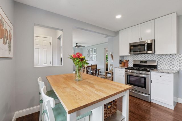 2000 Hampshire Avenue S, Saint Louis Park, MN 55426