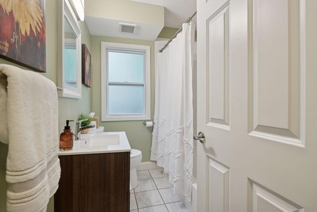 2000 Hampshire Avenue S, Saint Louis Park, MN 55426