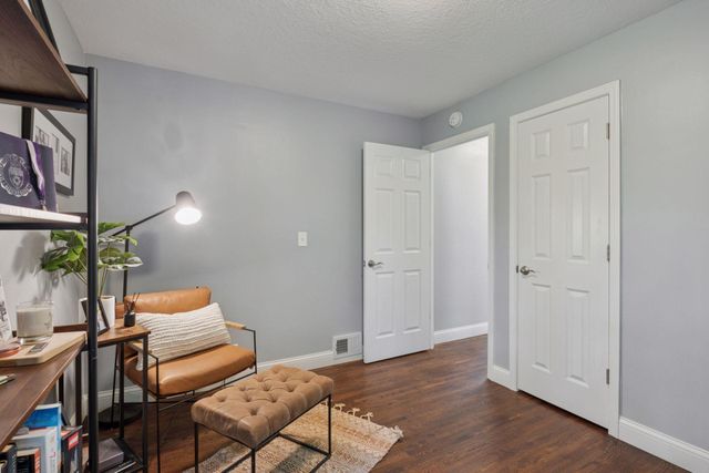 2000 Hampshire Avenue S, Saint Louis Park, MN 55426