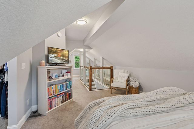 2000 Hampshire Avenue S, Saint Louis Park, MN 55426