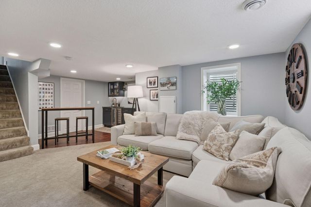 2000 Hampshire Avenue S, Saint Louis Park, MN 55426