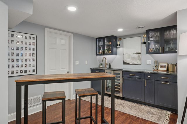 2000 Hampshire Avenue S, Saint Louis Park, MN 55426