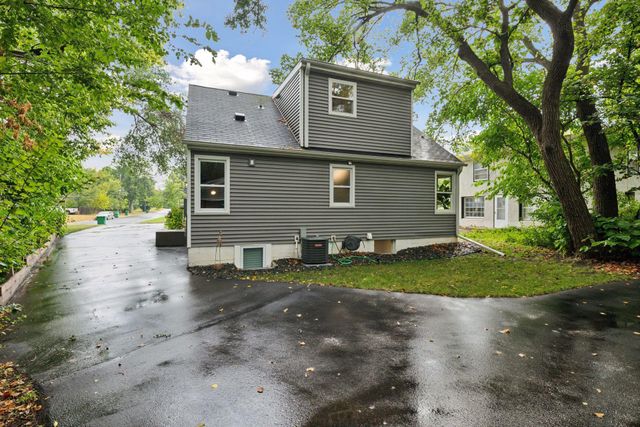 2000 Hampshire Avenue S, Saint Louis Park, MN 55426