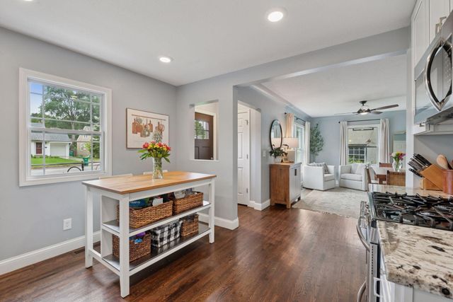 2000 Hampshire Avenue S, Saint Louis Park, MN 55426