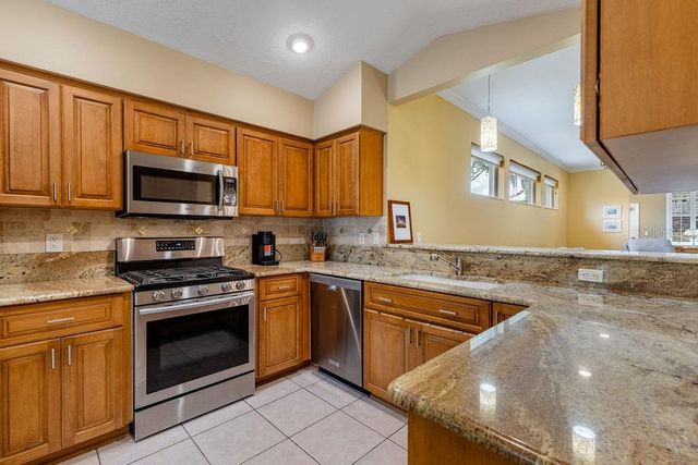 6116 ARMADA STREET, Tavares, FL 32778