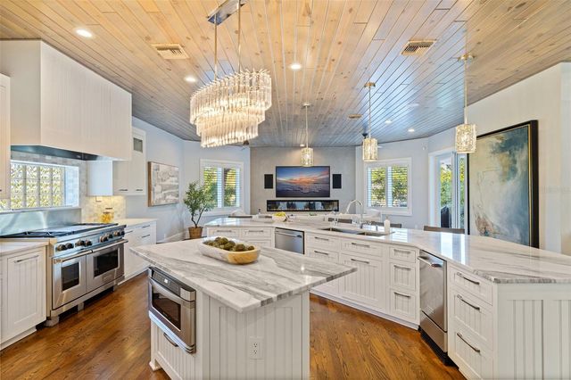 6152 52ND STREET S, St Petersburg, FL 33715