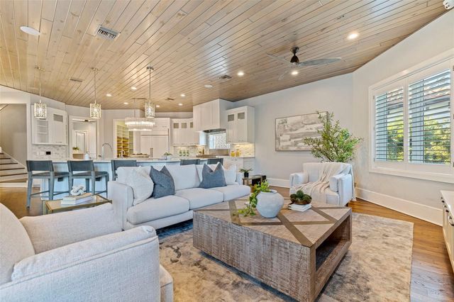 6152 52ND STREET S, St Petersburg, FL 33715