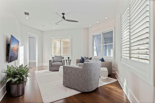 6152 52ND STREET S, St Petersburg, FL 33715