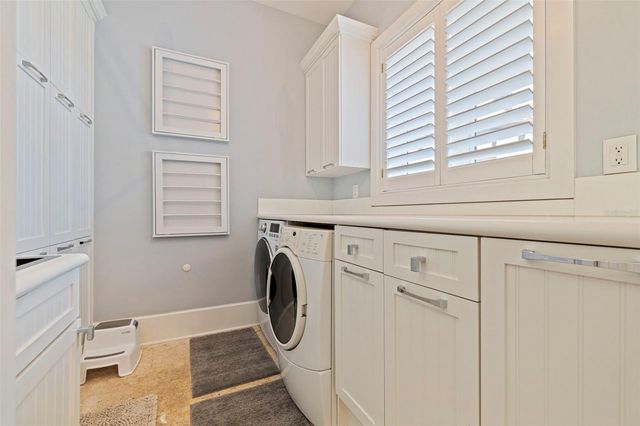 6152 52ND STREET S, St Petersburg, FL 33715